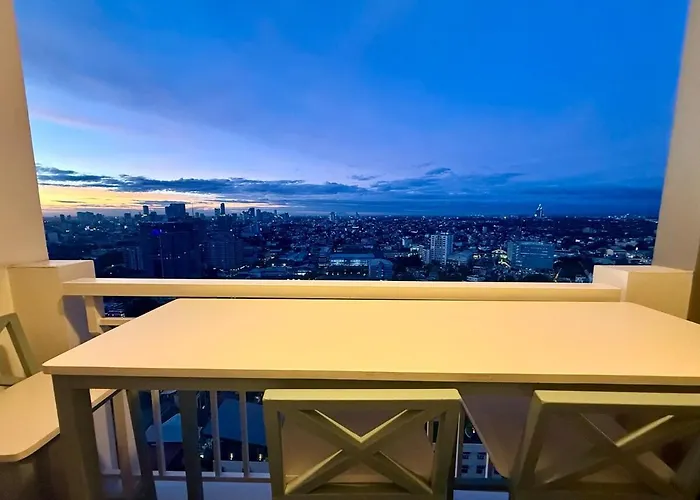 The Orabella Cozy Nordic 1br 30f View With Wi-fi 公寓 马尼拉